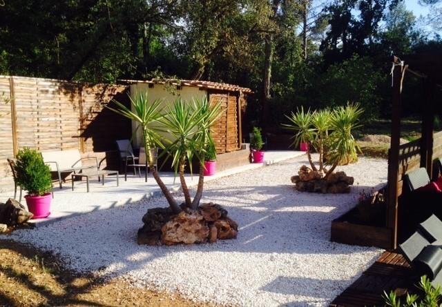 La Bastide De L'Issole Apartment Besse-sur-Issole Ruang foto